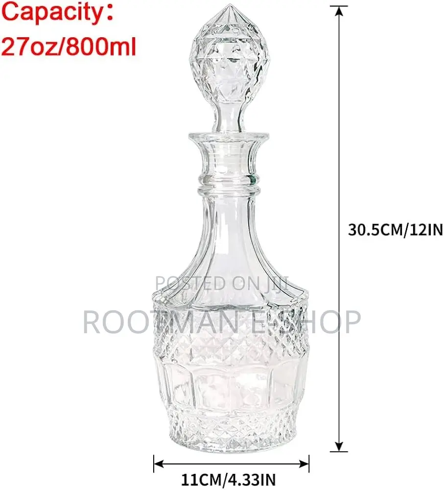 Luxurious Whiskey Decanter With Diamond Pattern