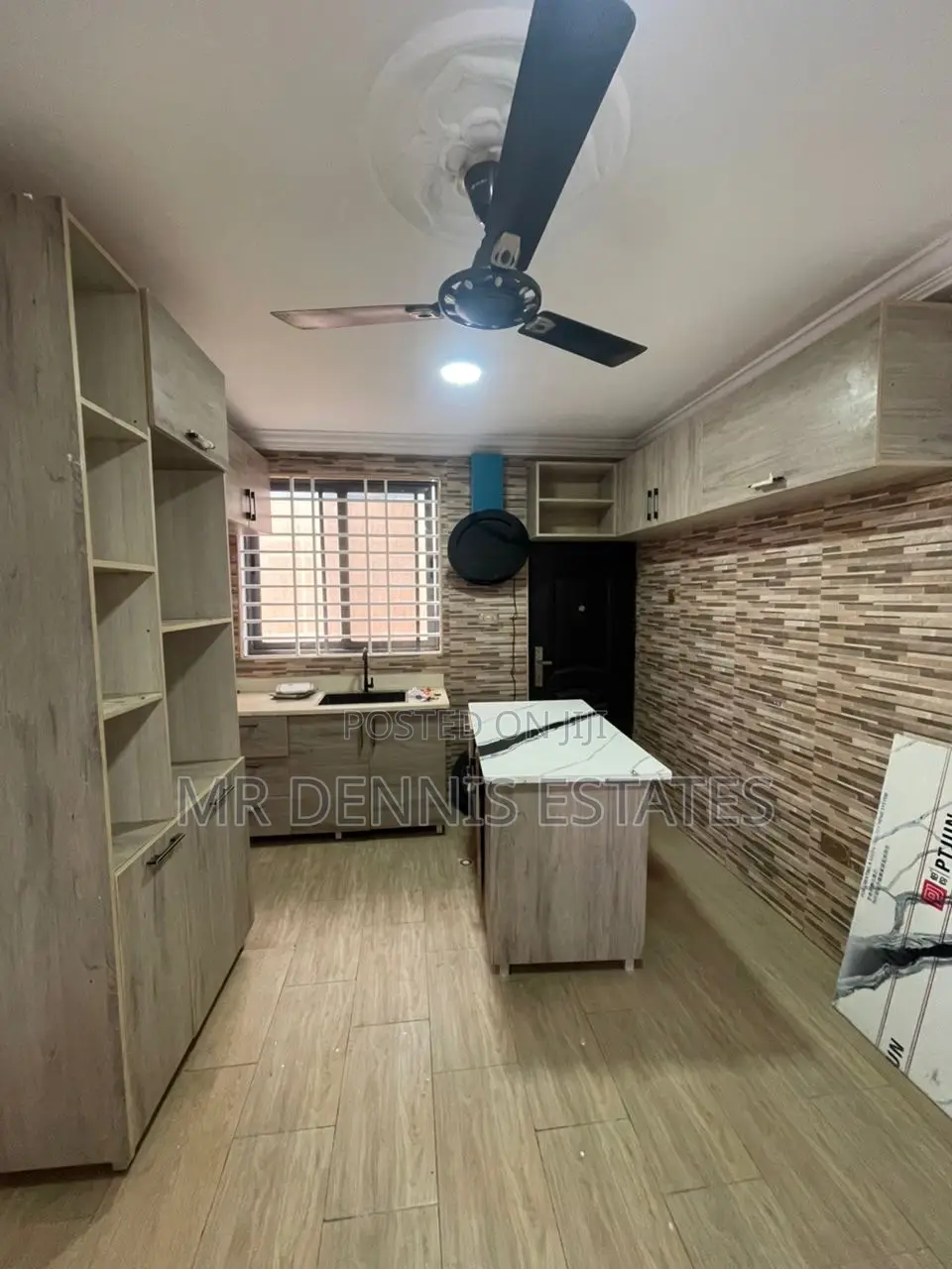 4bdrm House in Old Barrier - for rent