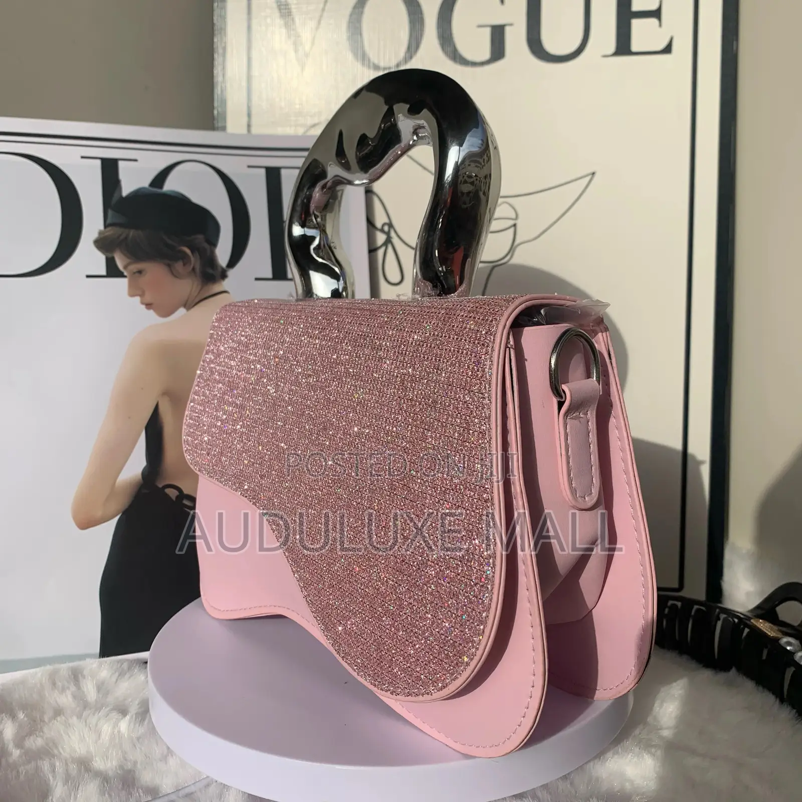 Ladies Fashionable Handbag