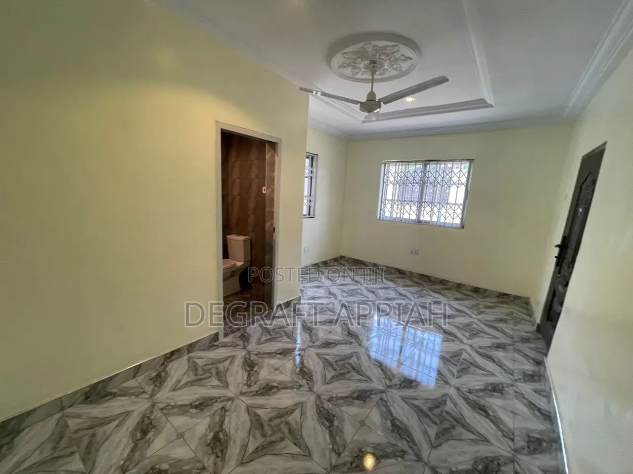 3bdrm House in Kodie Off Offinso, Afigya-Kwabre for sale
