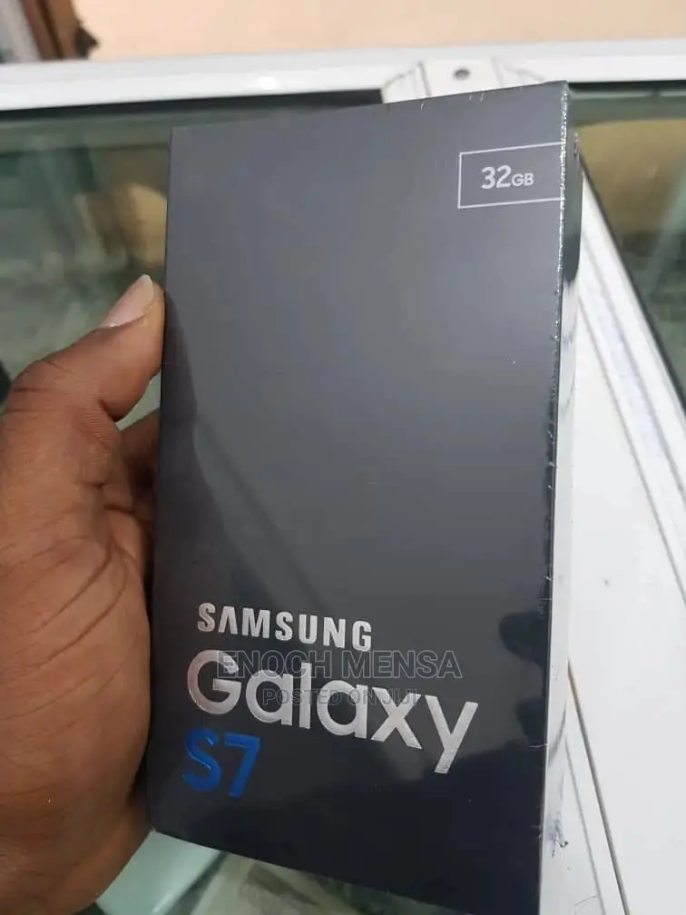 New Samsung Galaxy S7 32 GB Gold