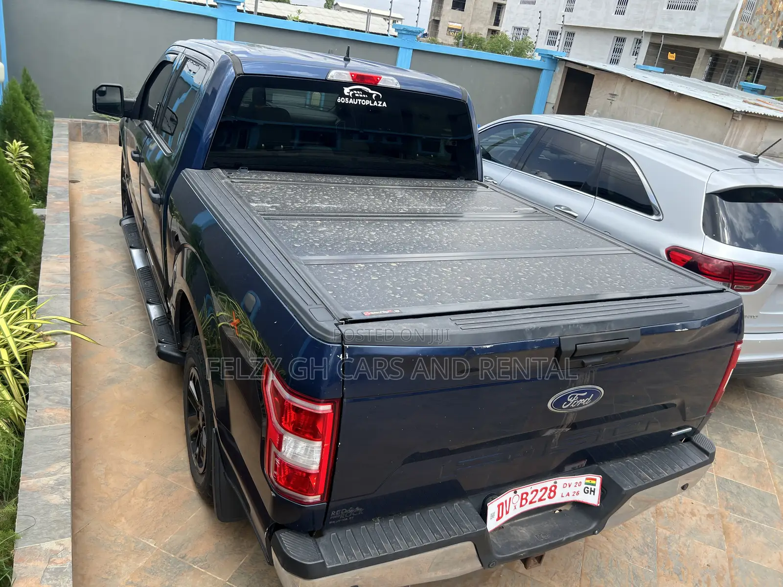 Ford F-150 XLT 4x2 Regular Cab Styleside 8 ft. box 141 in. WB 2019 Blue