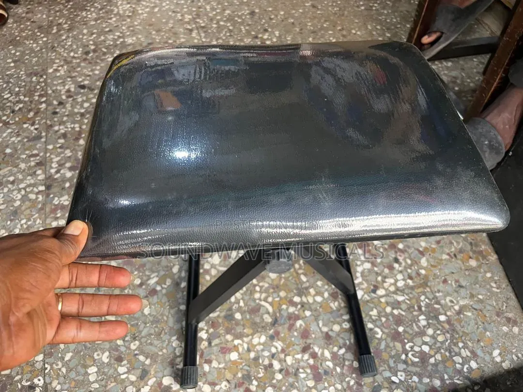 Keyboard Seat Available (Black)