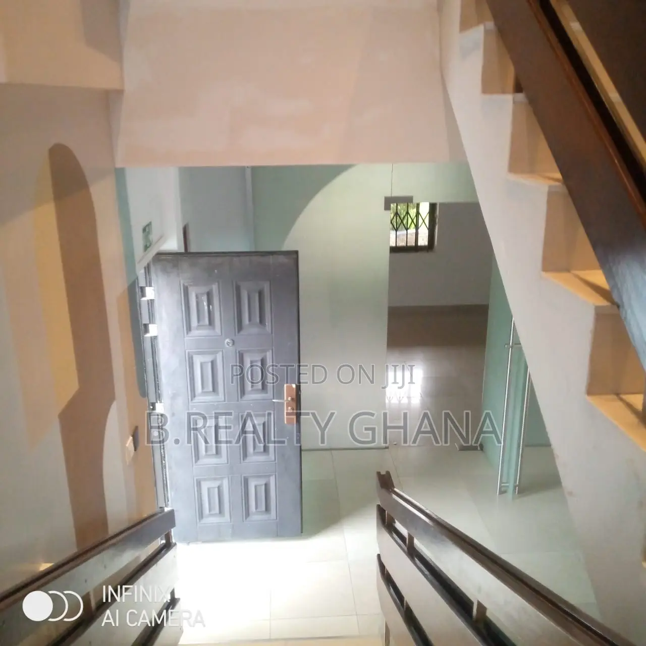 5bdrm House in Airport Residential Area for rent