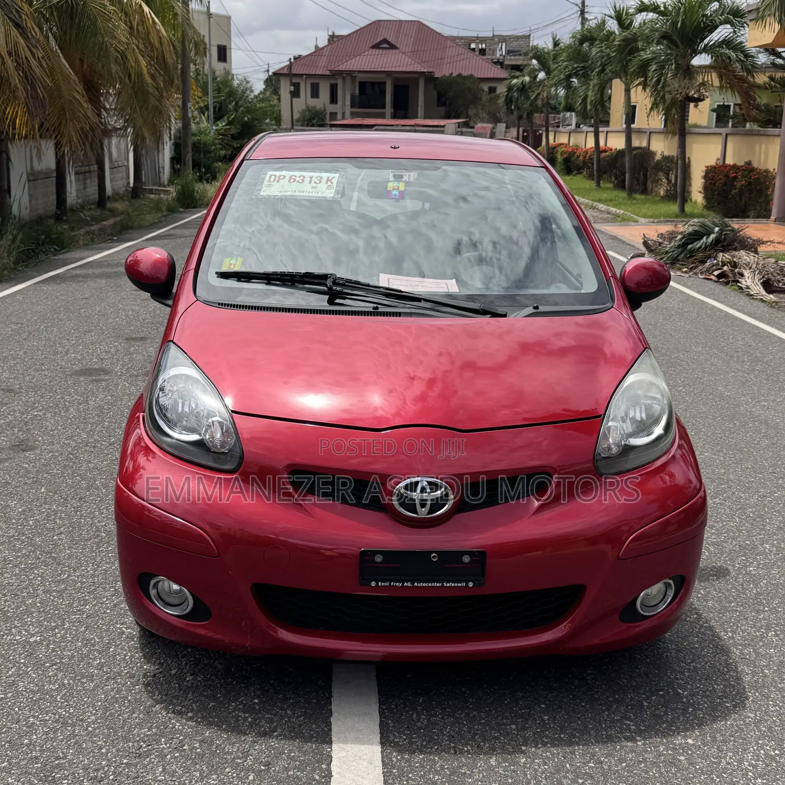 Toyota Yaris Base Hatchback 3dr 2010 Burgundy