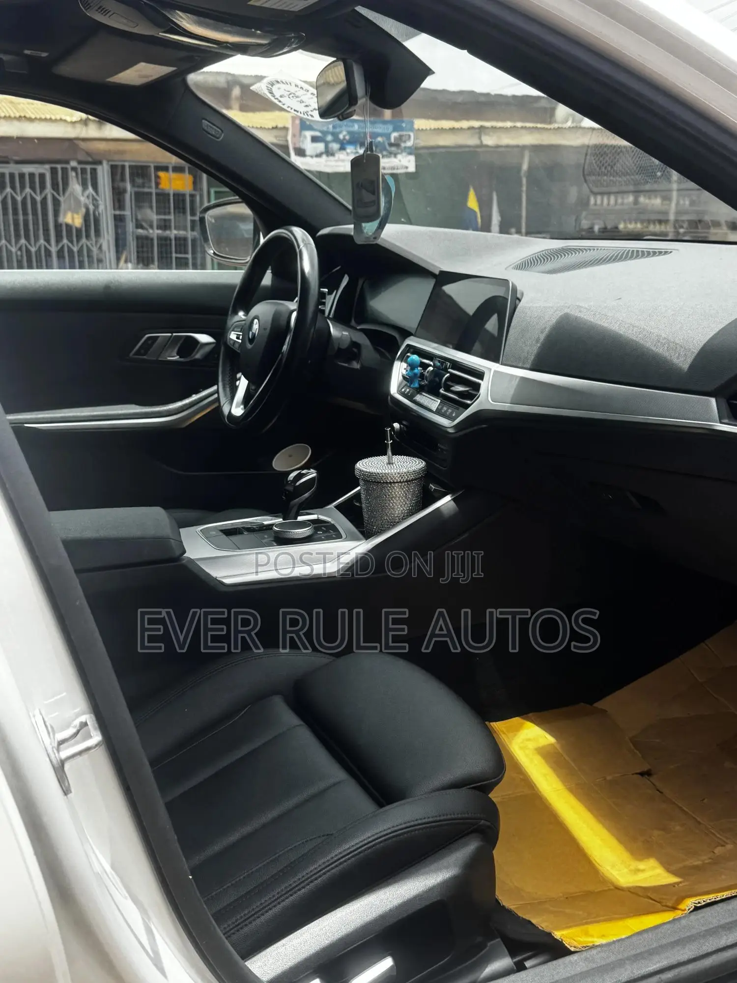 BMW 330i 2022 White
