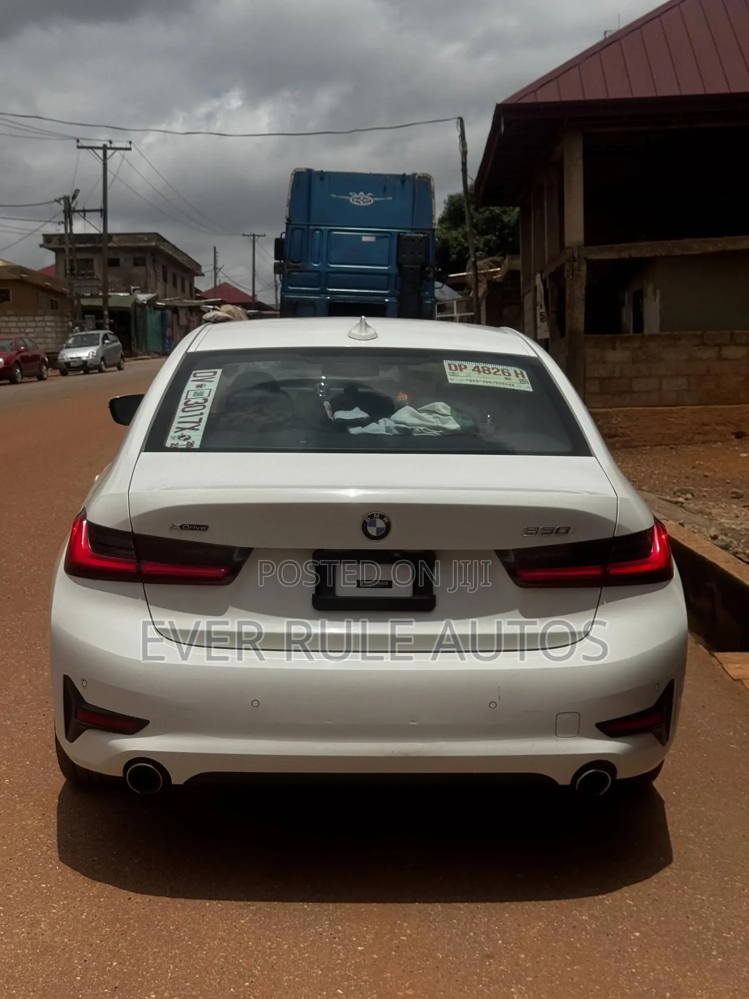 BMW 330i 2022 White