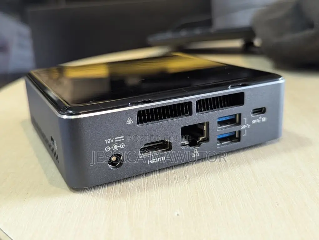 Desktop Computer 8GB Intel Core i3 SSD 256GB