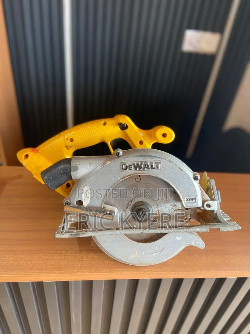 Dewalt Circular Saw