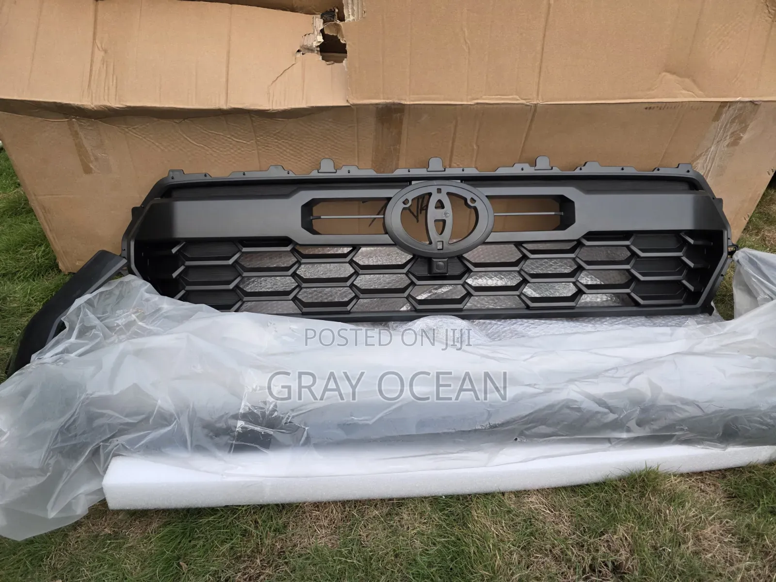 2024 - 2026 Toyota Tacoma TRD Badge Front Grille