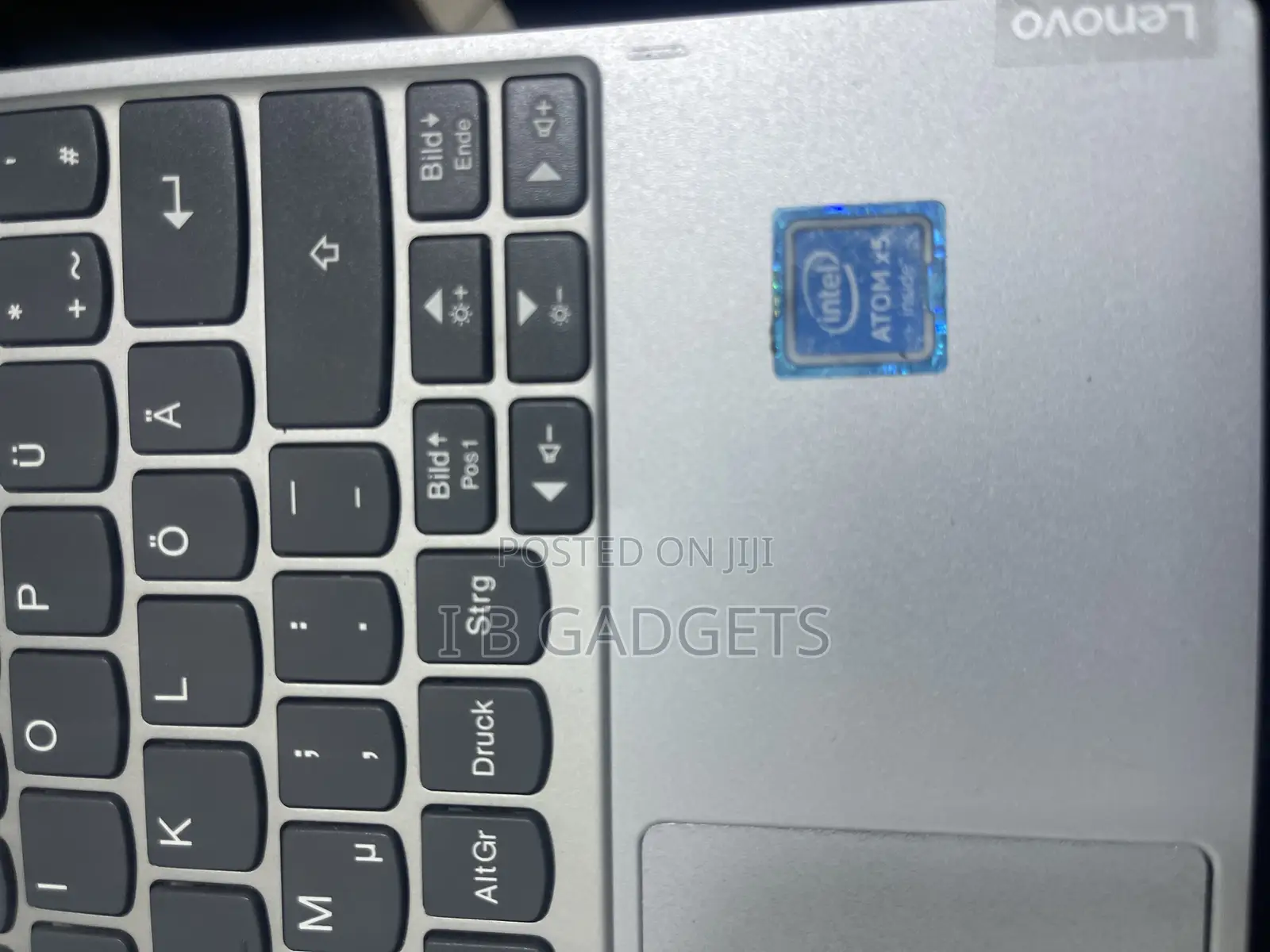 Laptop Lenovo IdeaPad 310 2GB Intel Atom SSD 32GB