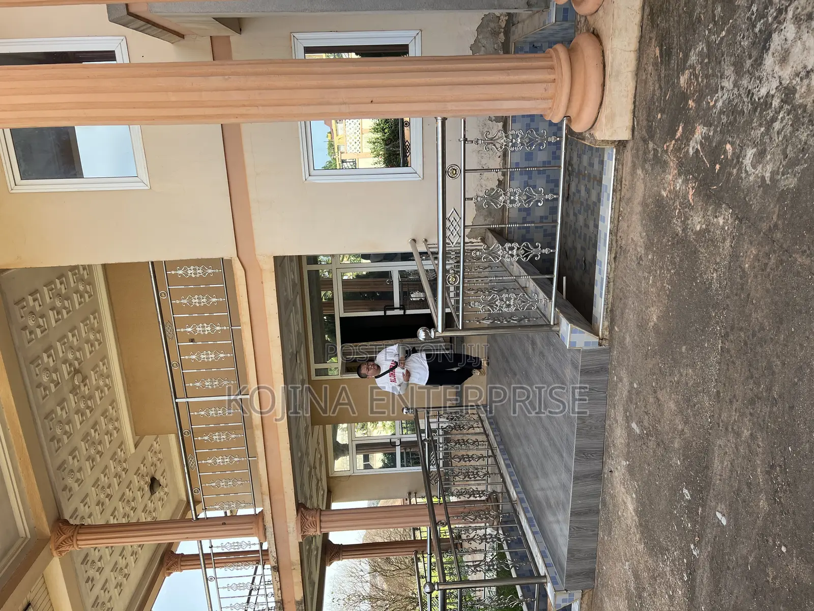 8bdrm House in Ayinam Boris B, Kumasi Metropolitan for rent