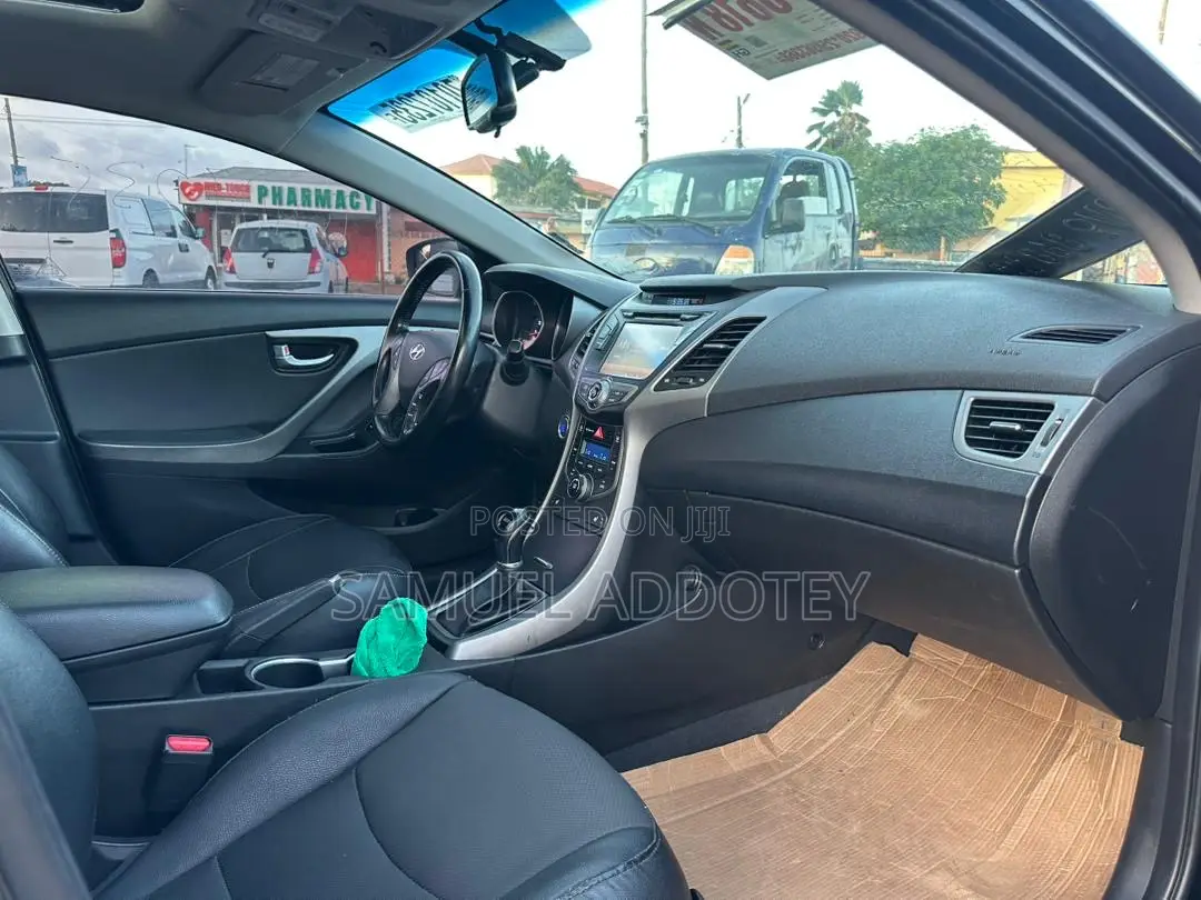Hyundai Elantra 2016 Black