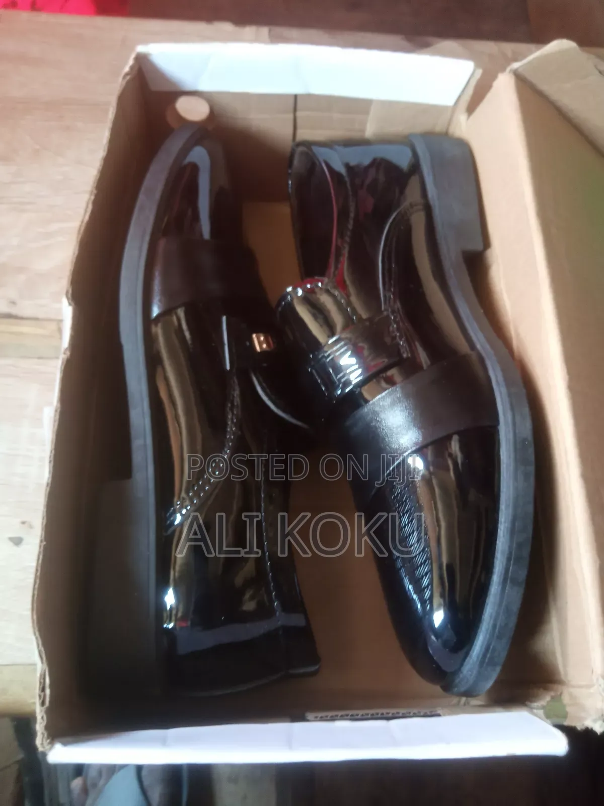 Brand S Shoe Brown Color and Black