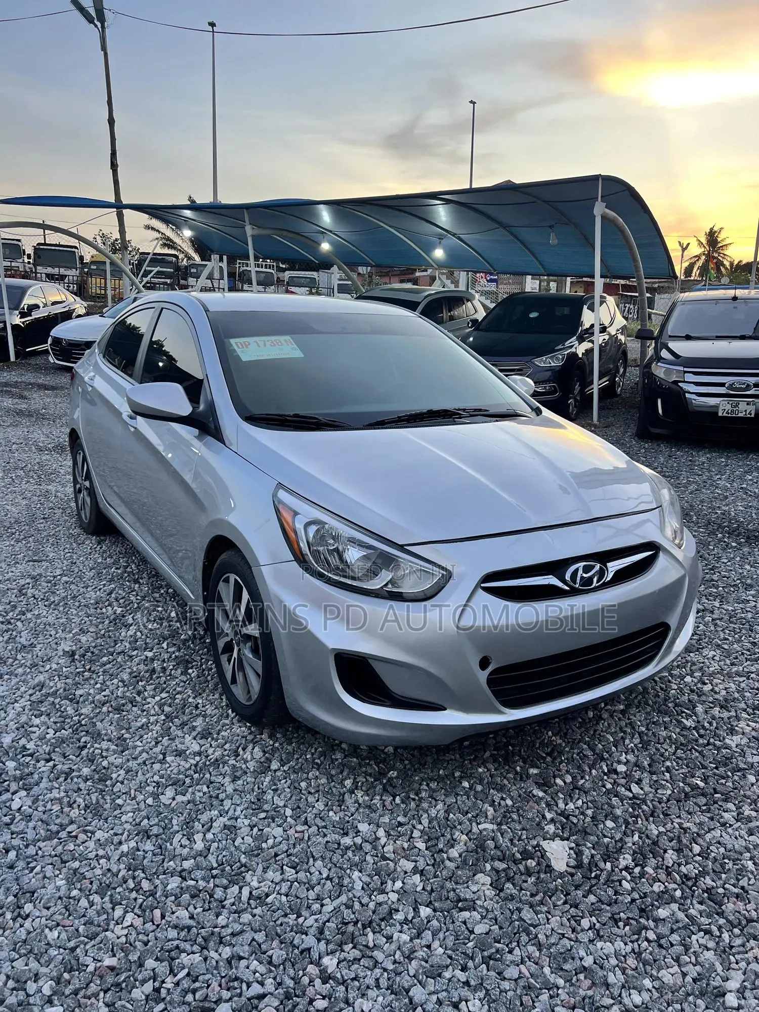 Hyundai Accent SE Sedan 2017 Silver