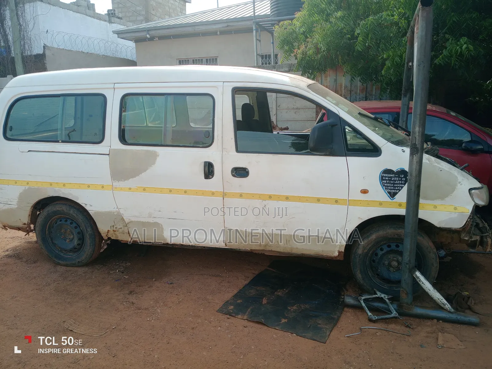 Hyundai H200 2002 White
