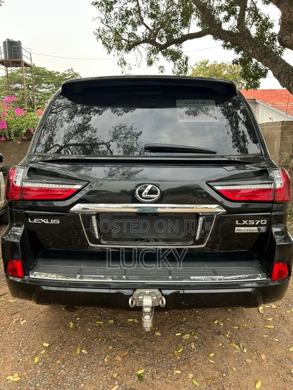 Lexus LX 570 AWD 2016 Black