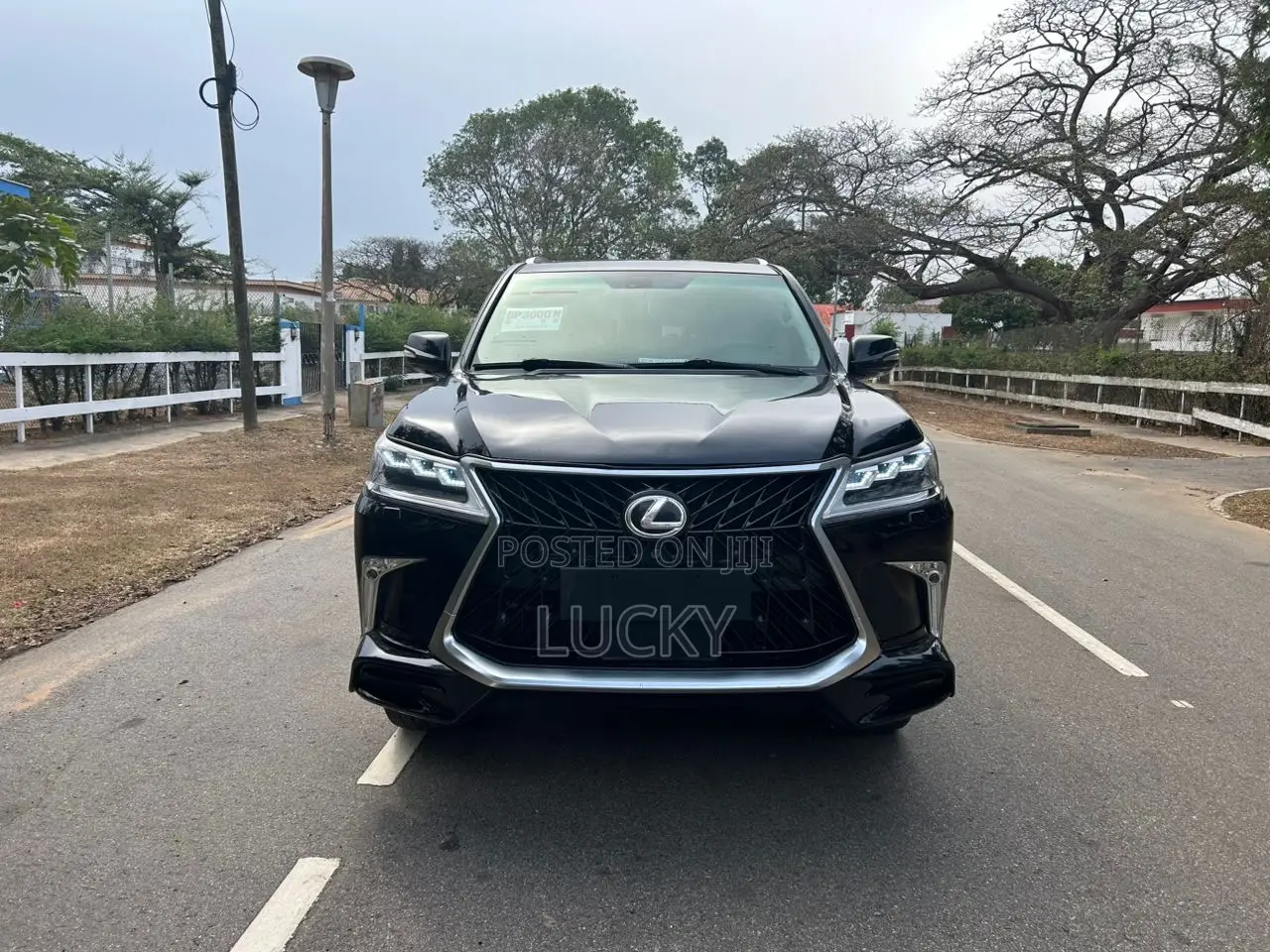 Lexus LX 570 AWD 2016 Black