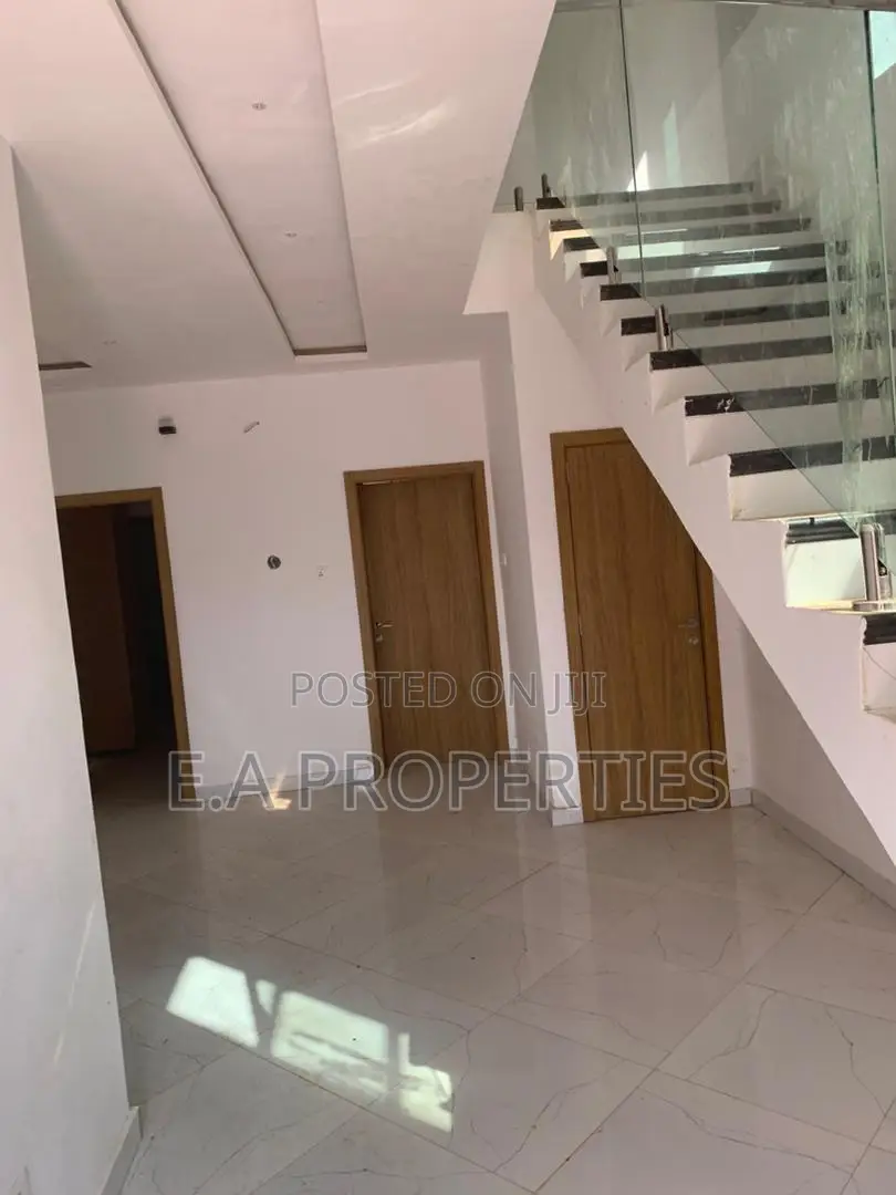 4bdrm House in Ea Properties, Lake Side Estate for sale