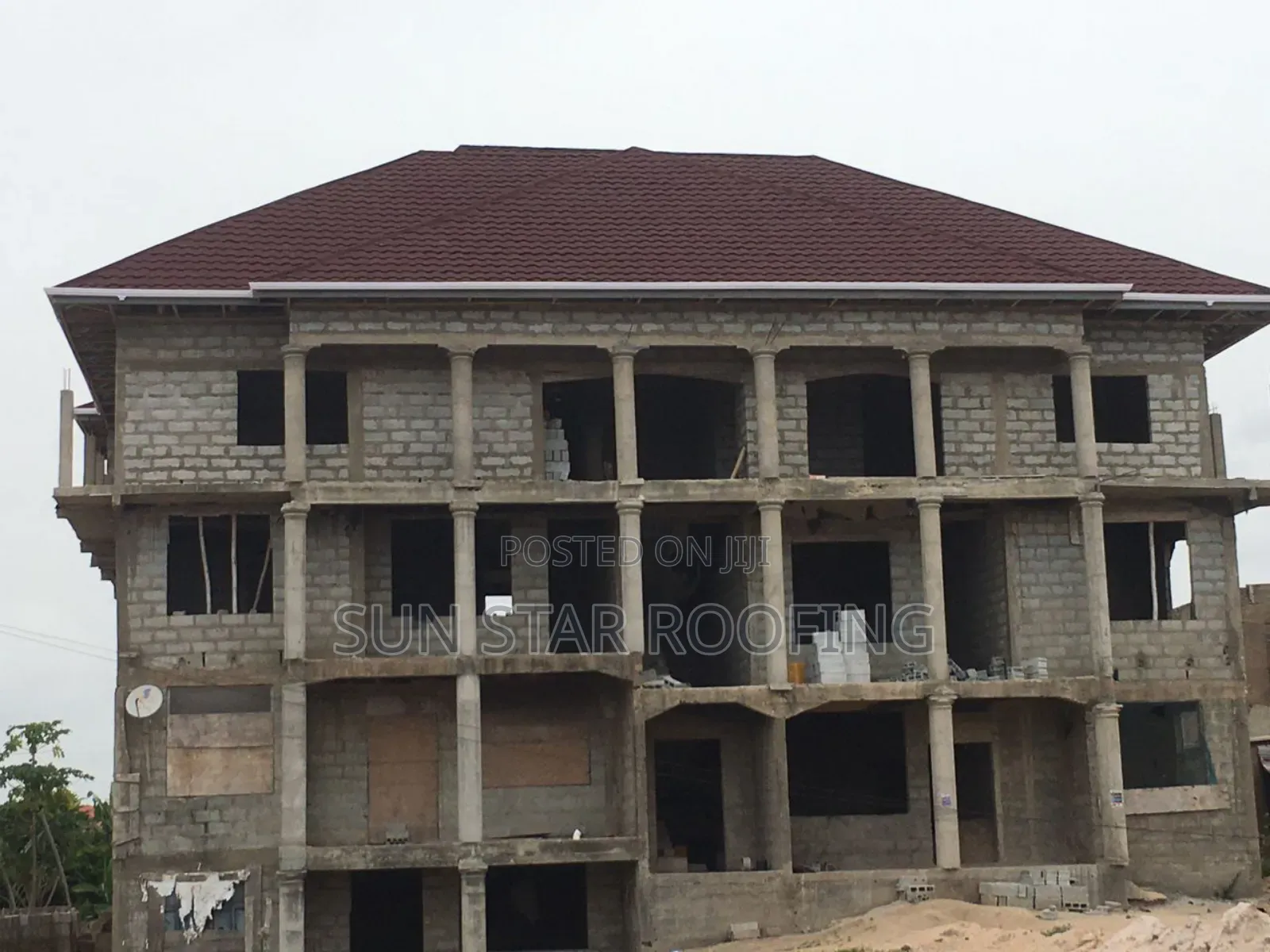 Roofing Wood Installation of Roofing Sheet and Rin Gutter