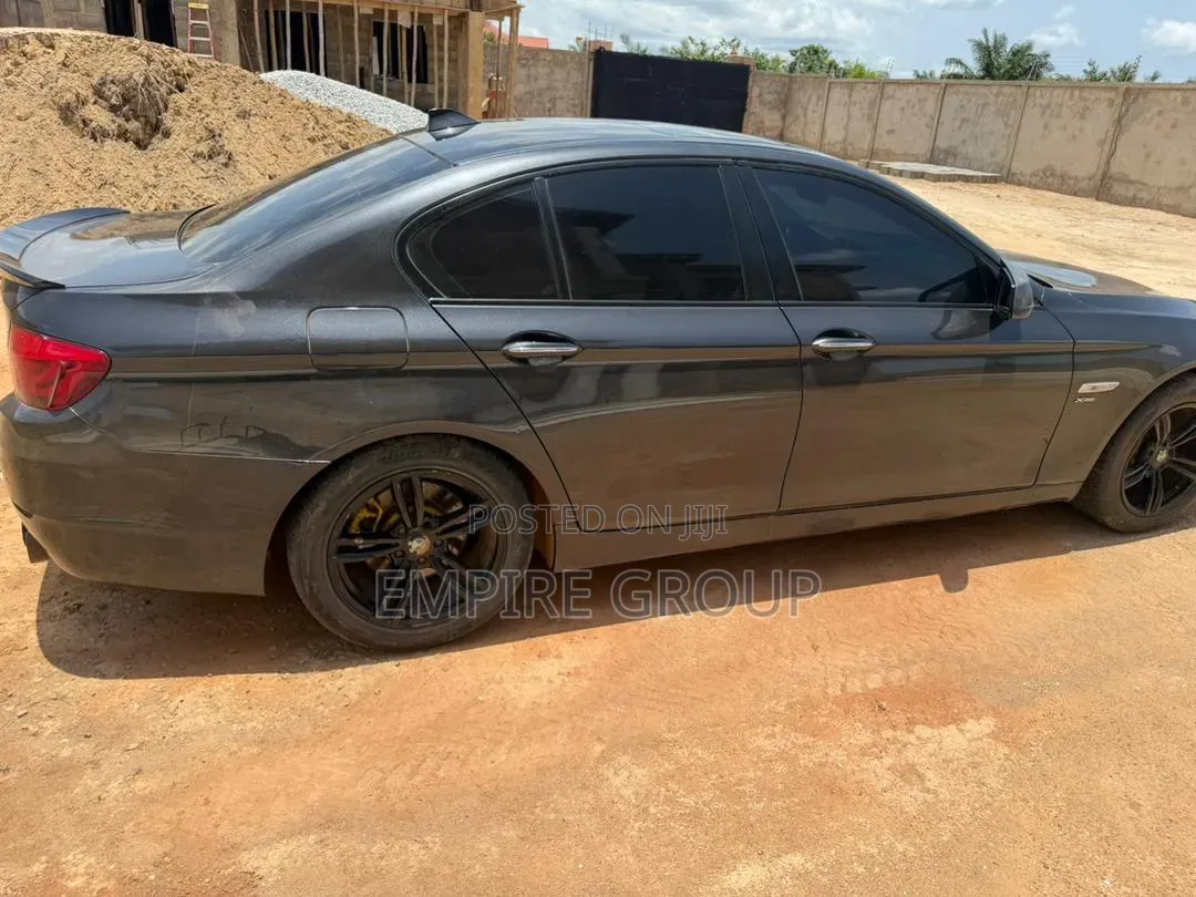BMW 528i 2012 Black