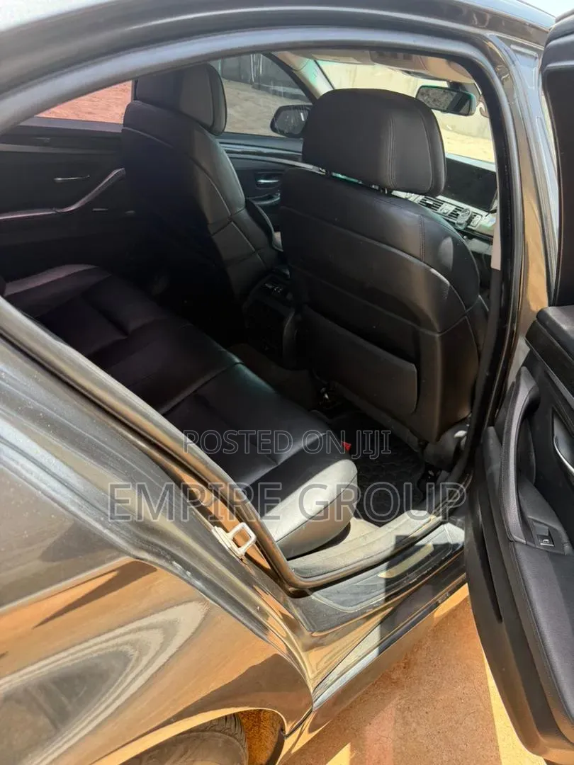 BMW 528i 2012 Black