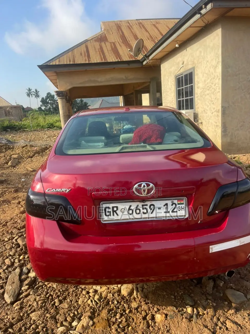 Toyota Camry LE 4dr Sedan (2.5L 4cyl 6A) 2012
