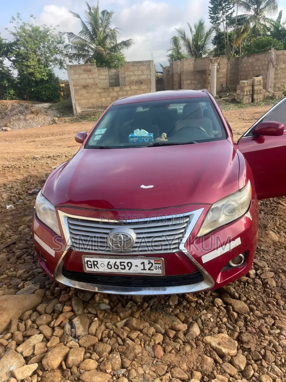 Toyota Camry LE 4dr Sedan (2.5L 4cyl 6A) 2012