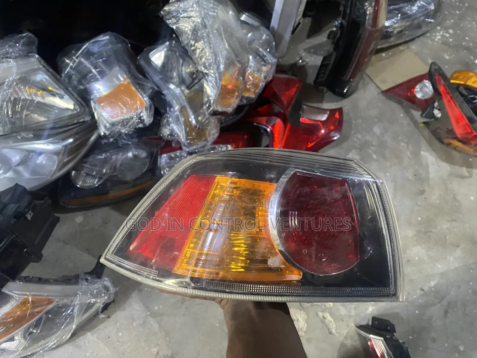 Mitsubishi Lancer 2008-2015 Evolution Tail Light