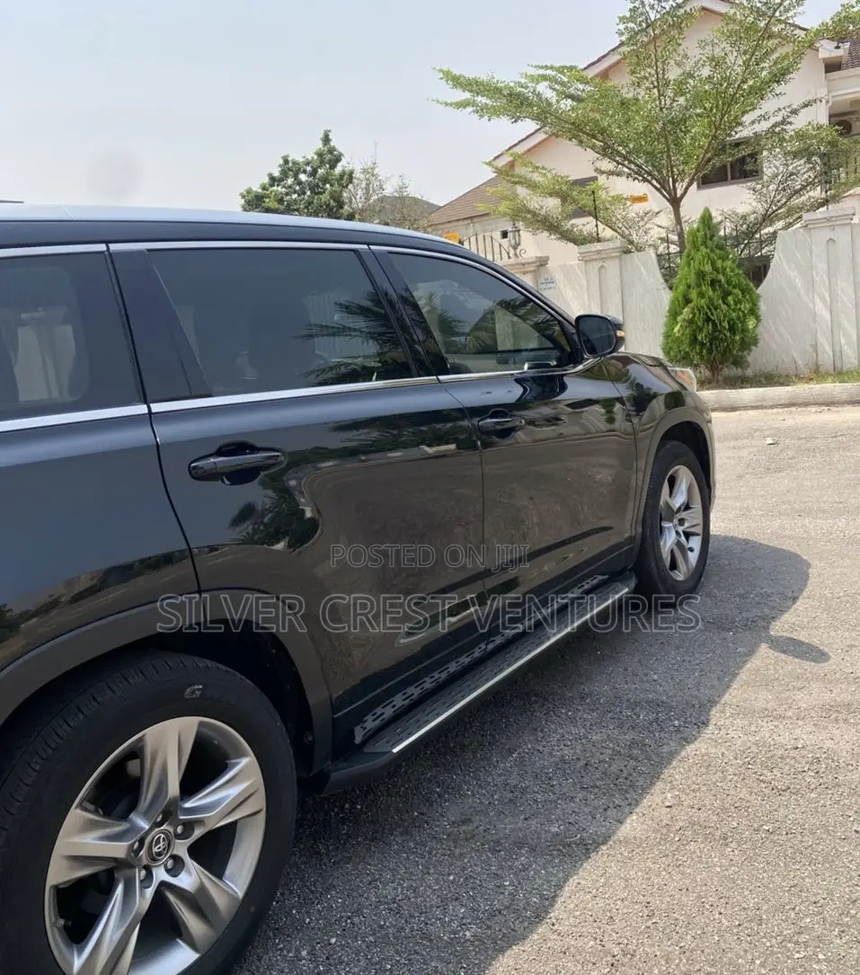 Toyota Highlander XLE 2021 Black