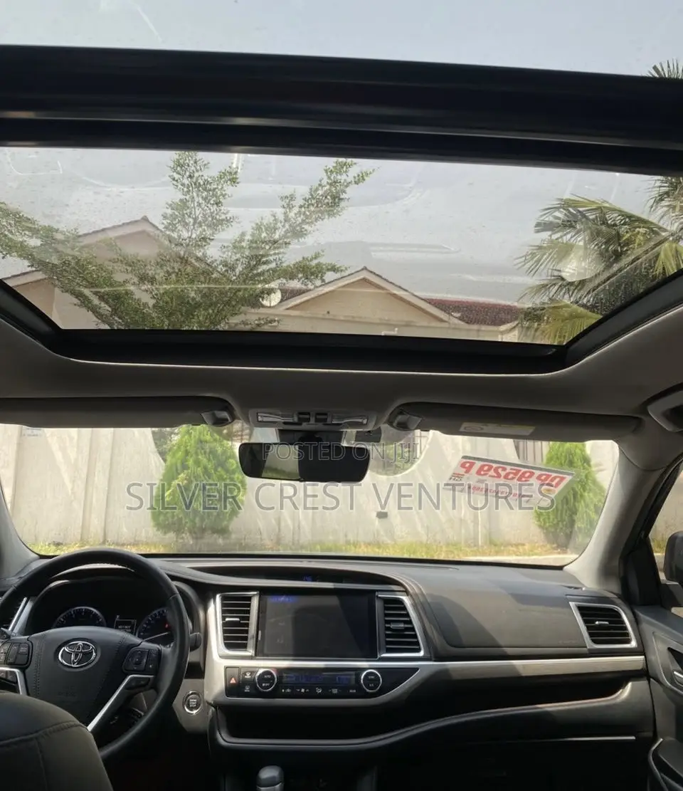 Toyota Highlander XLE 2021 Black
