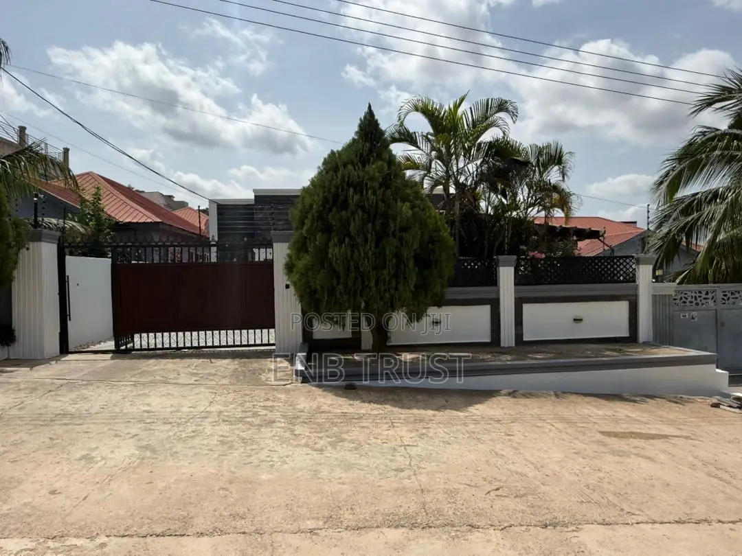 3bdrm House in Kwabenya Acp, Ga East Municipal for sale