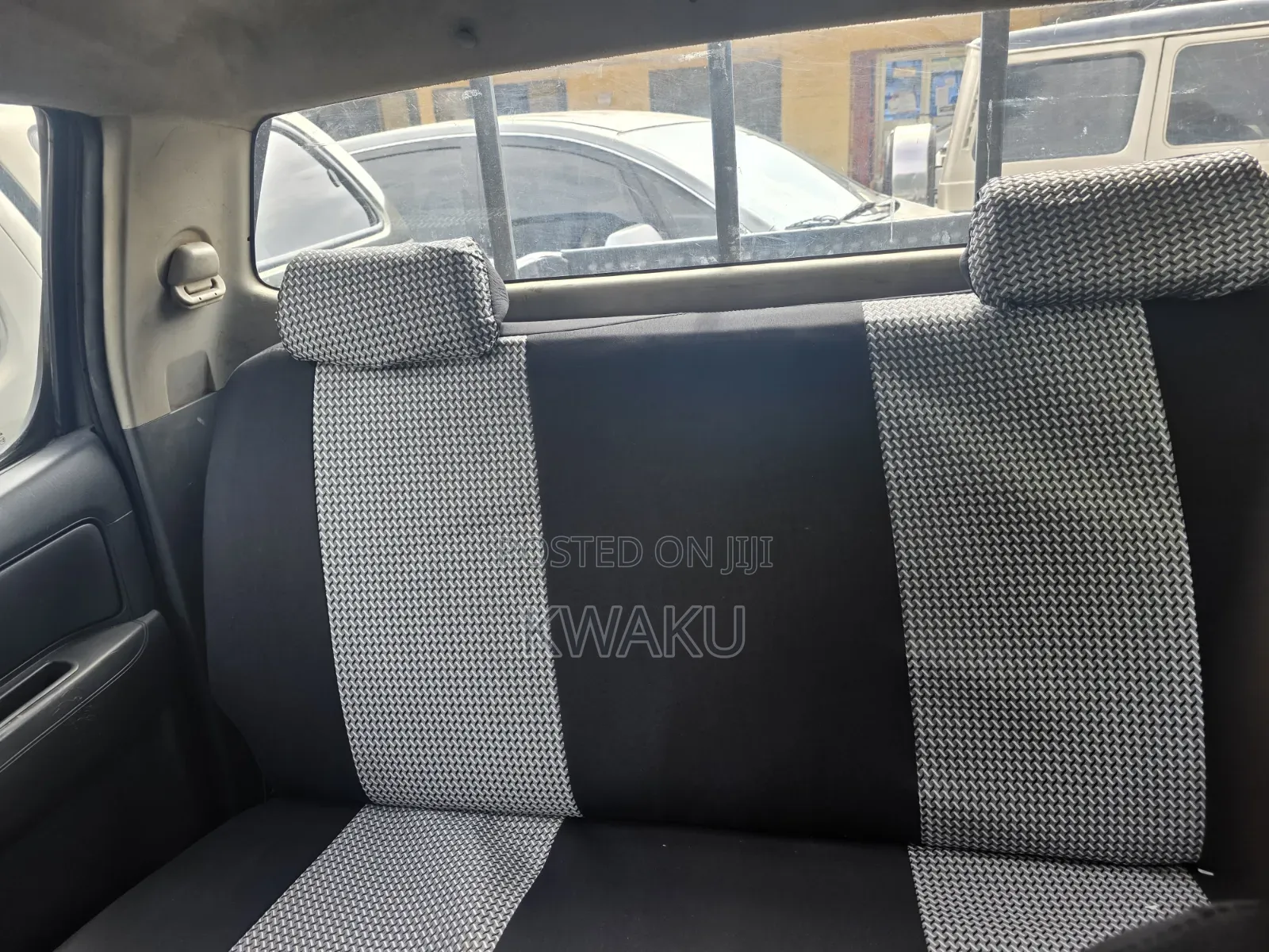 Toyota Hilux 2012 Gray