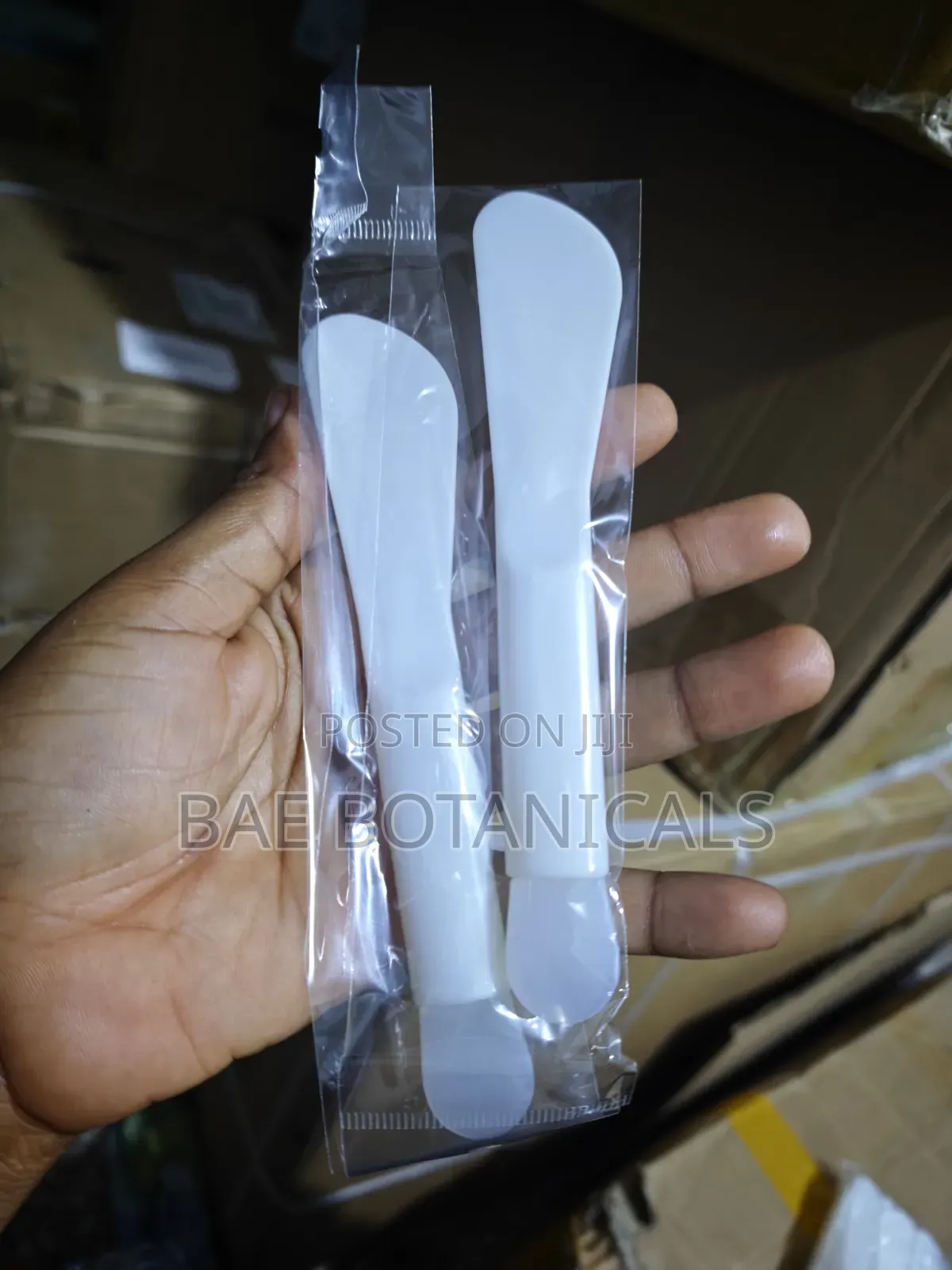 Cosmetic Spatula for Product Application