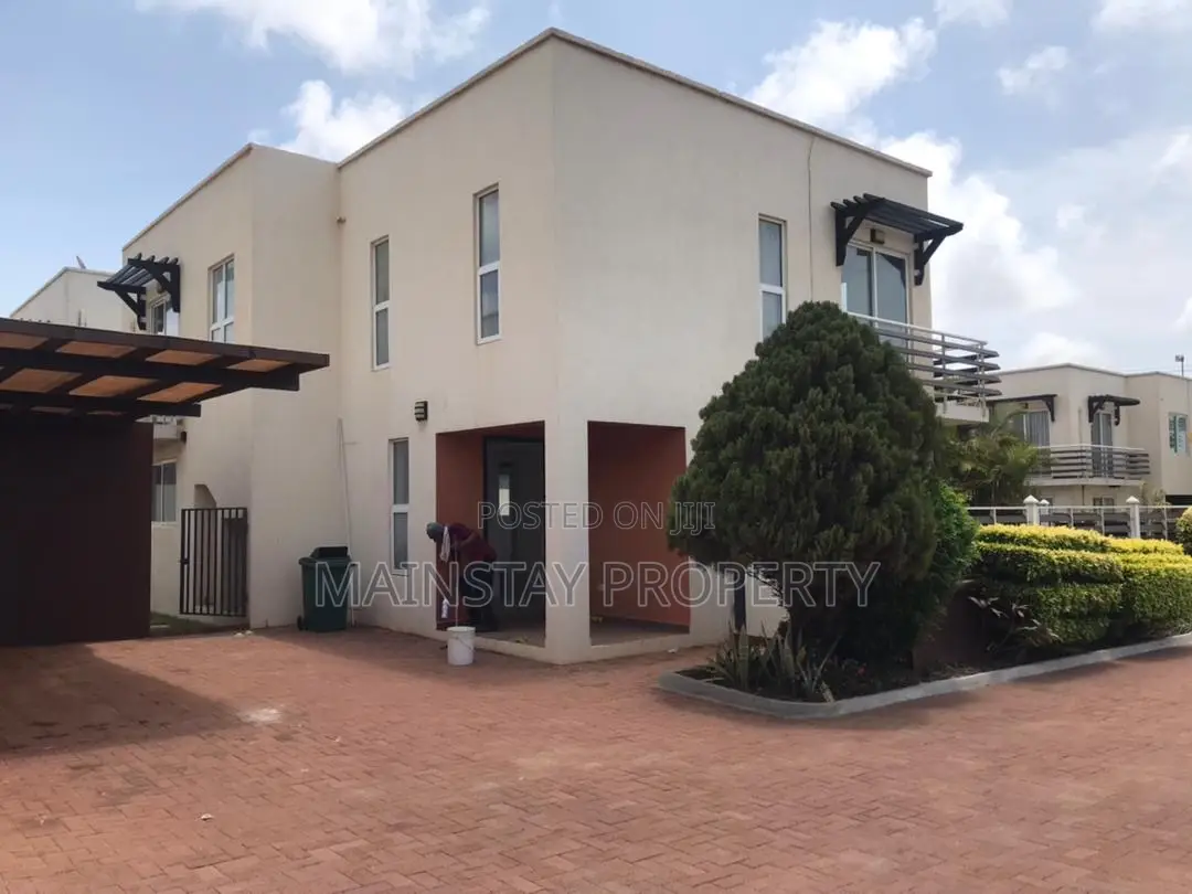 4bdrm Townhouse / Terrace in Mainstay Estates, Teshie for rent