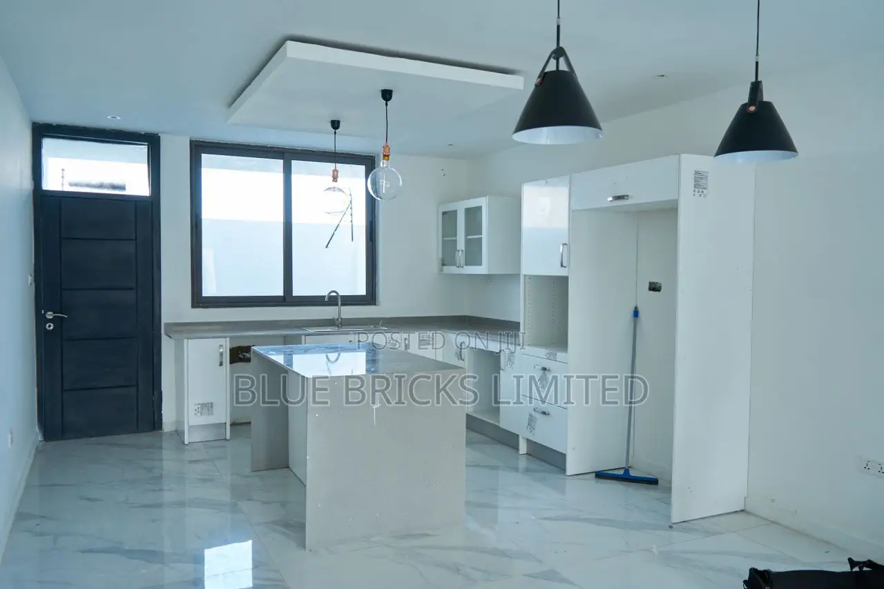 3bdrm House in East Legon Hills, Lake Side Estate for sale