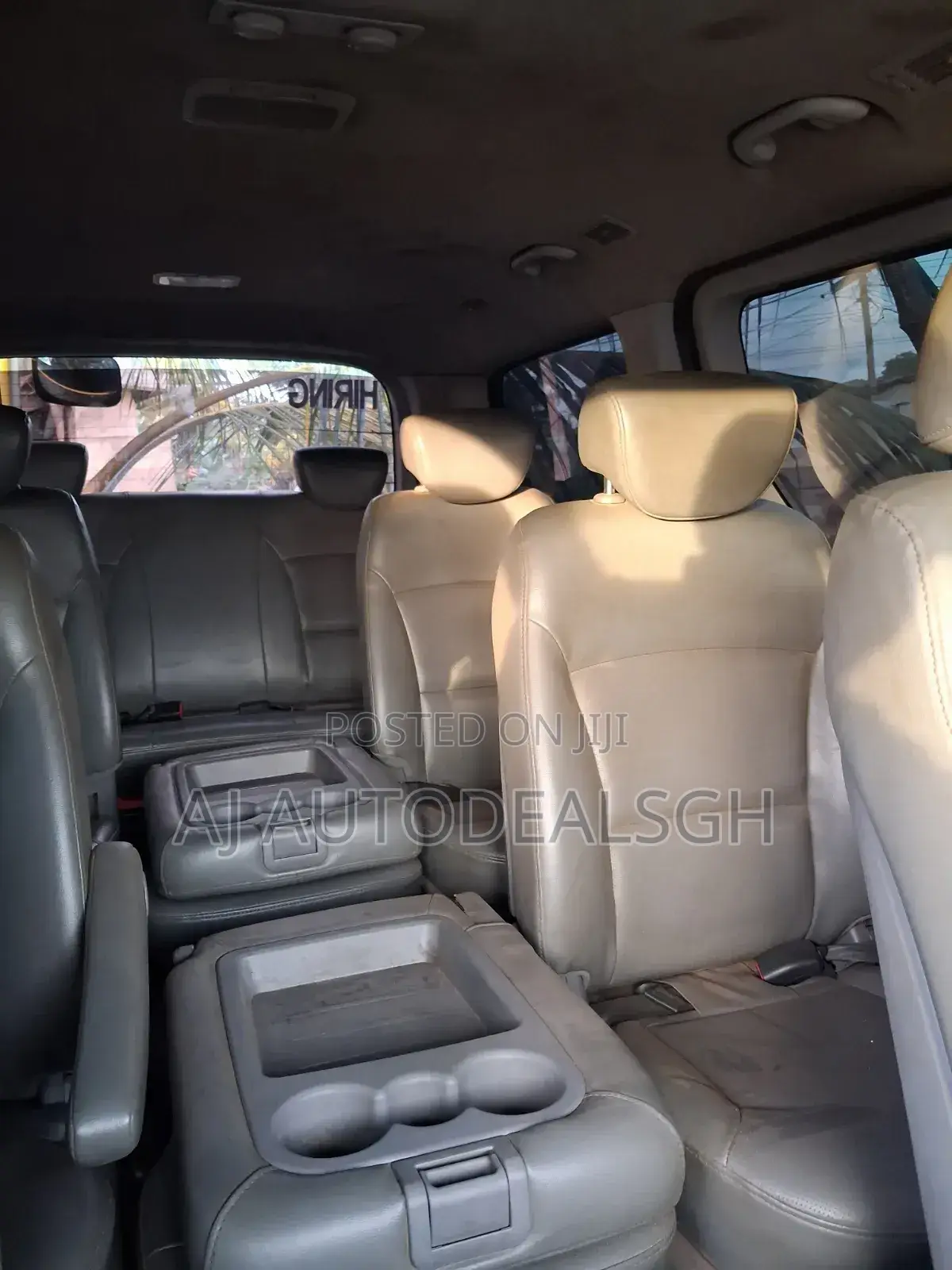 Hyundai Starex 2014 Yellow