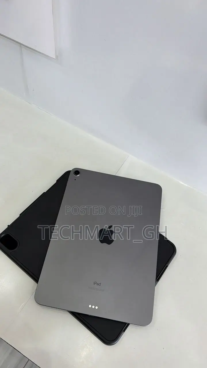 Apple iPad Air (2020) 128 GB Gray