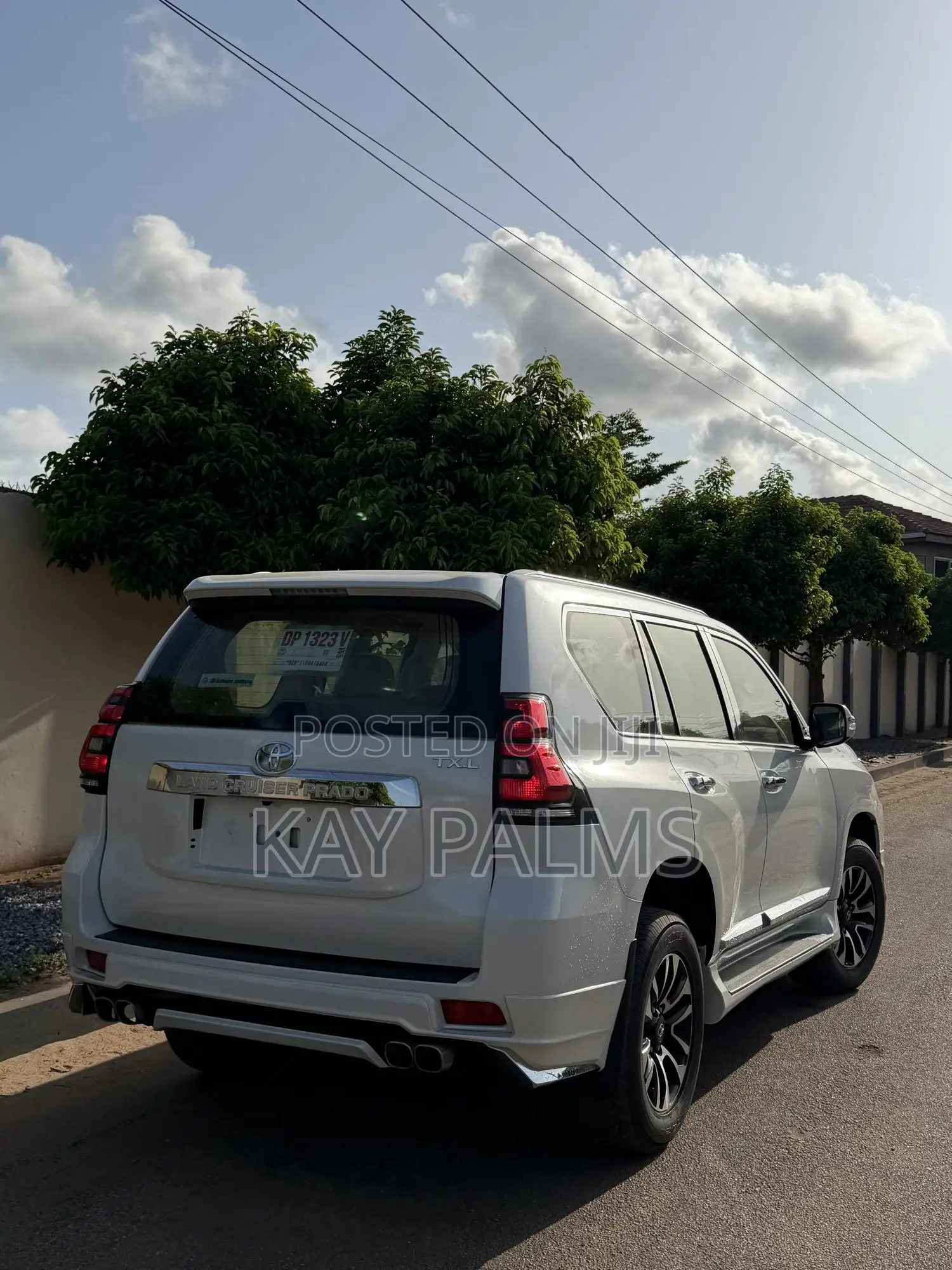 Toyota Land Cruiser Prado 2017 White
