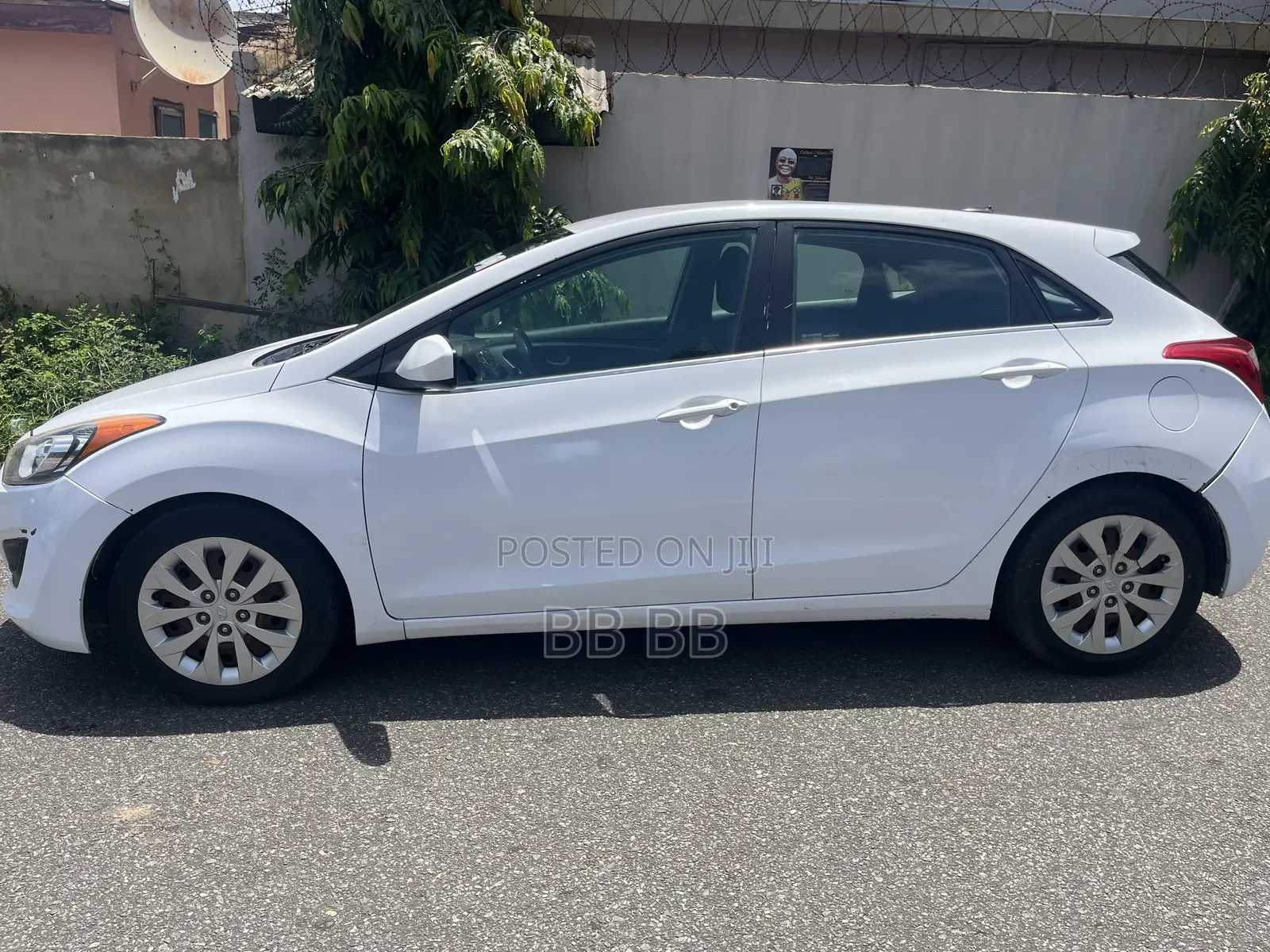 Hyundai Elantra 2013 White