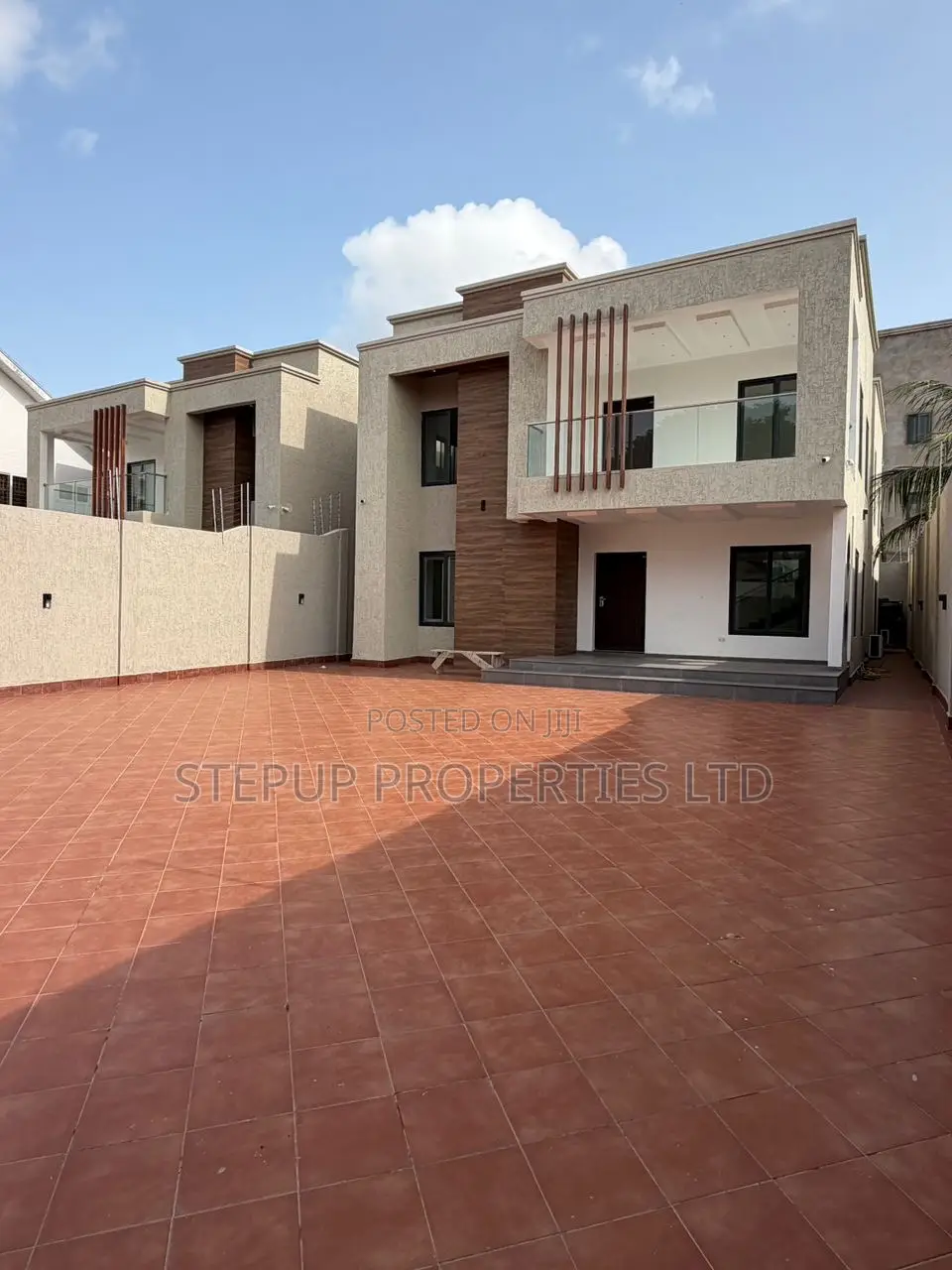 4bdrm House in Adjiringanor, East Legon for sale