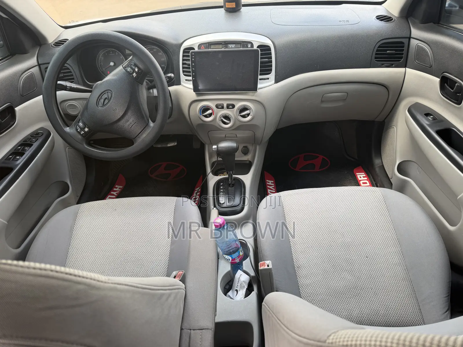Hyundai Accent Blue 2010 White