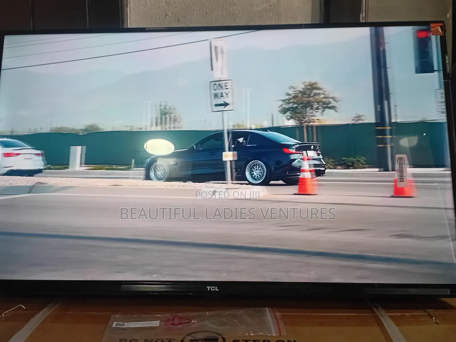 TCL 32-Inch Slim Screen Television