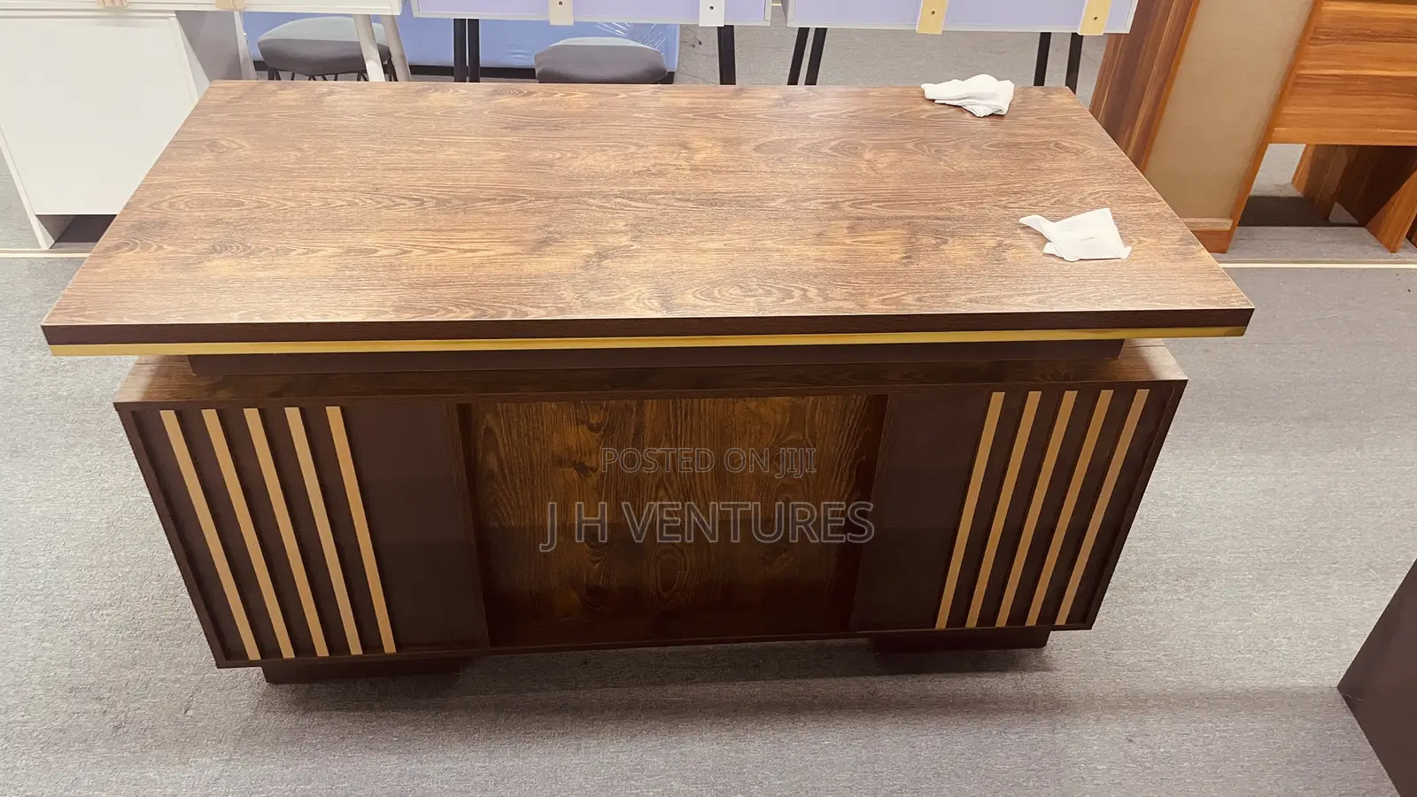 Office Table 1.4 (20-14g)