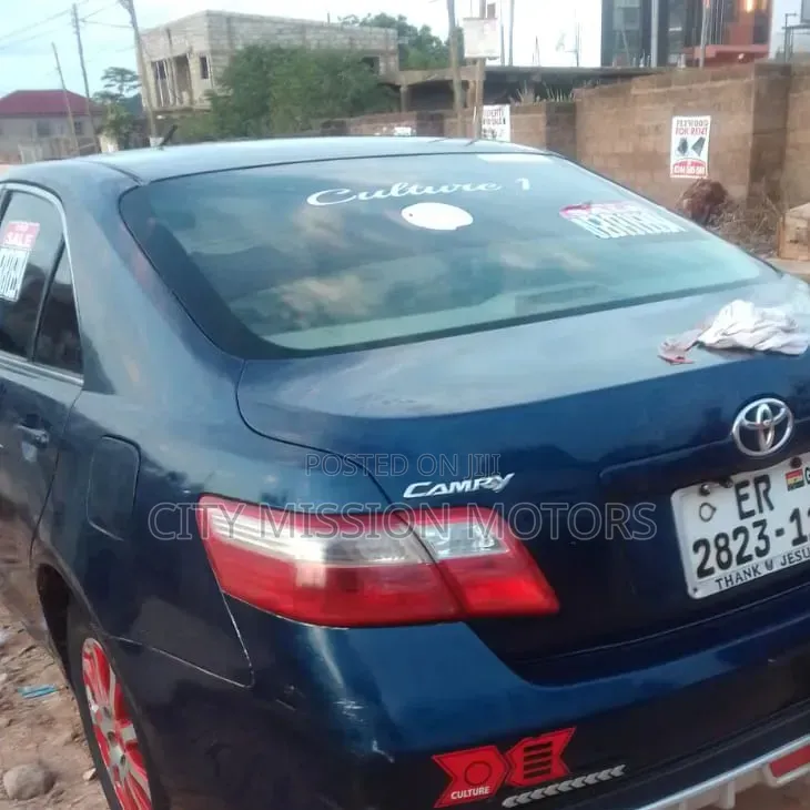 Toyota Camry 2010 Blue