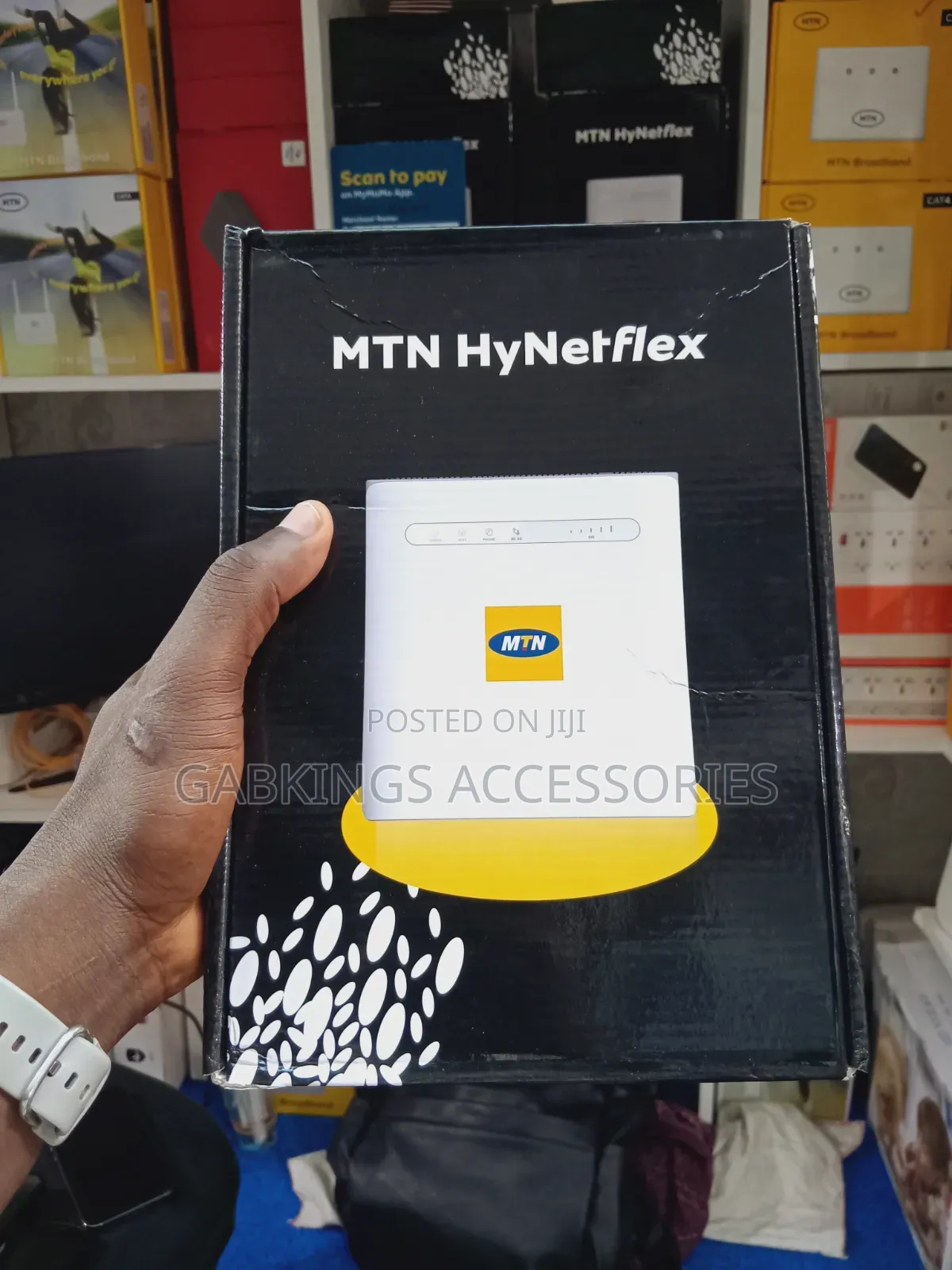 MTN Hynetflex Cat 6 Universal Router With a Ups Outdoor Usage