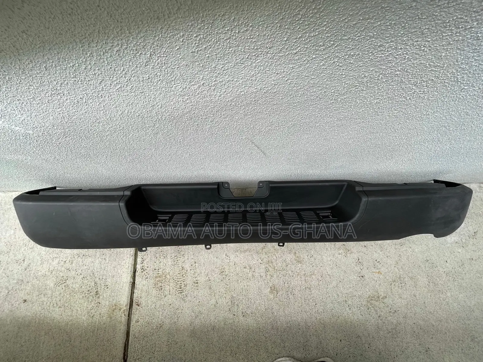 Toyota Hiace Van Rear Back Bumper 2008 2009 2010 2011 2012 2013 2014