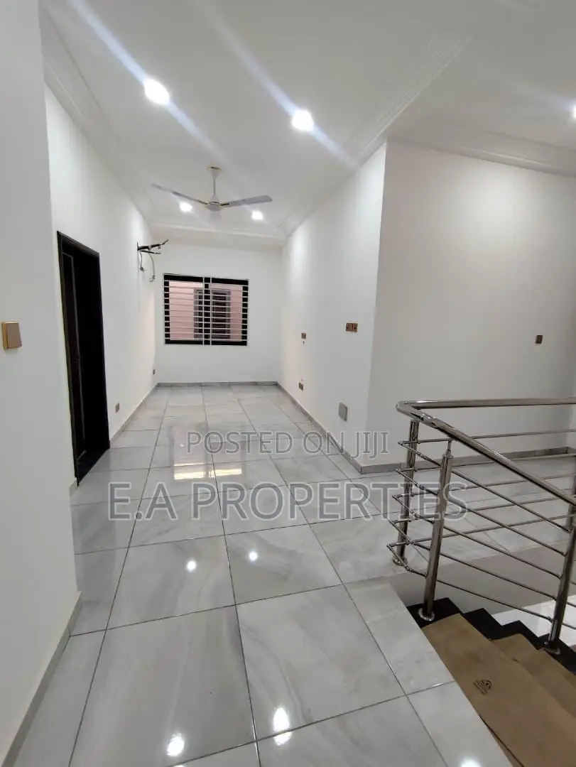 4bdrm House in Ea Properties, School Junction for sale