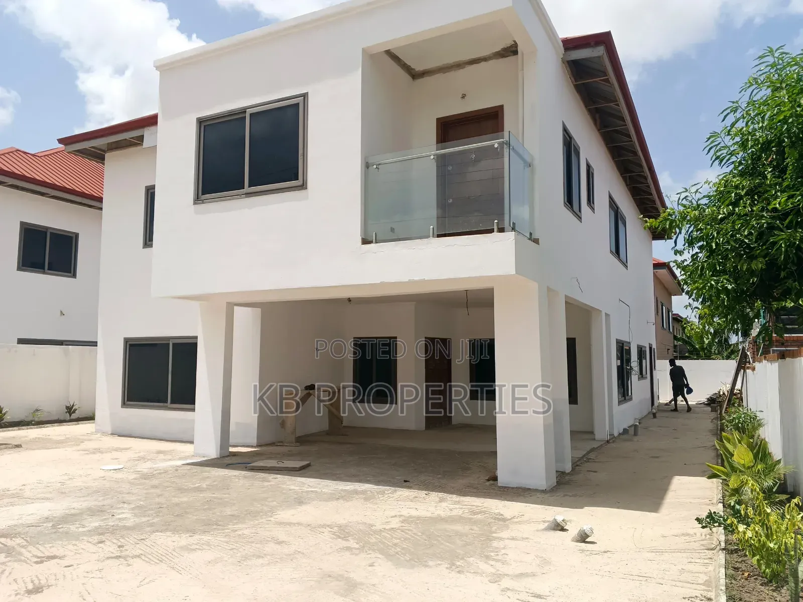 4bdrm Duplex in Kb Properties, A&C Mall Area for sale