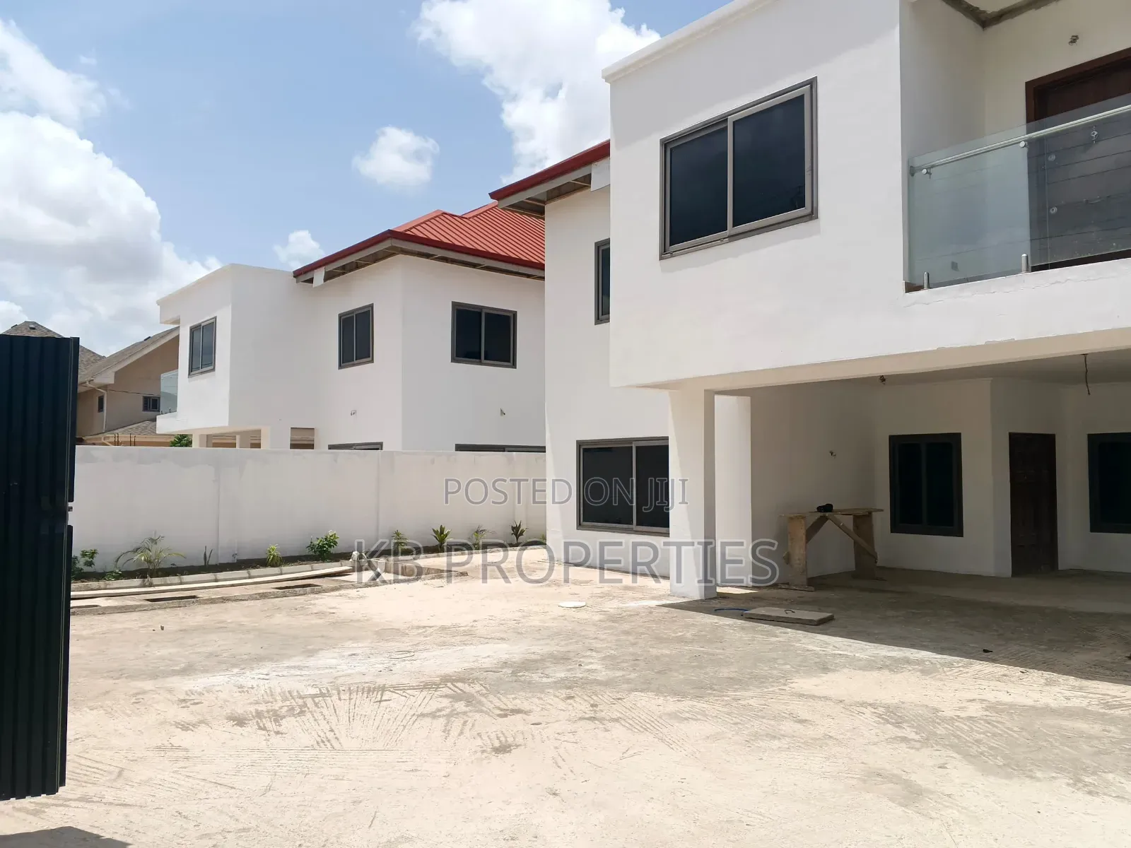 4bdrm Duplex in Kb Properties, A&C Mall Area for sale